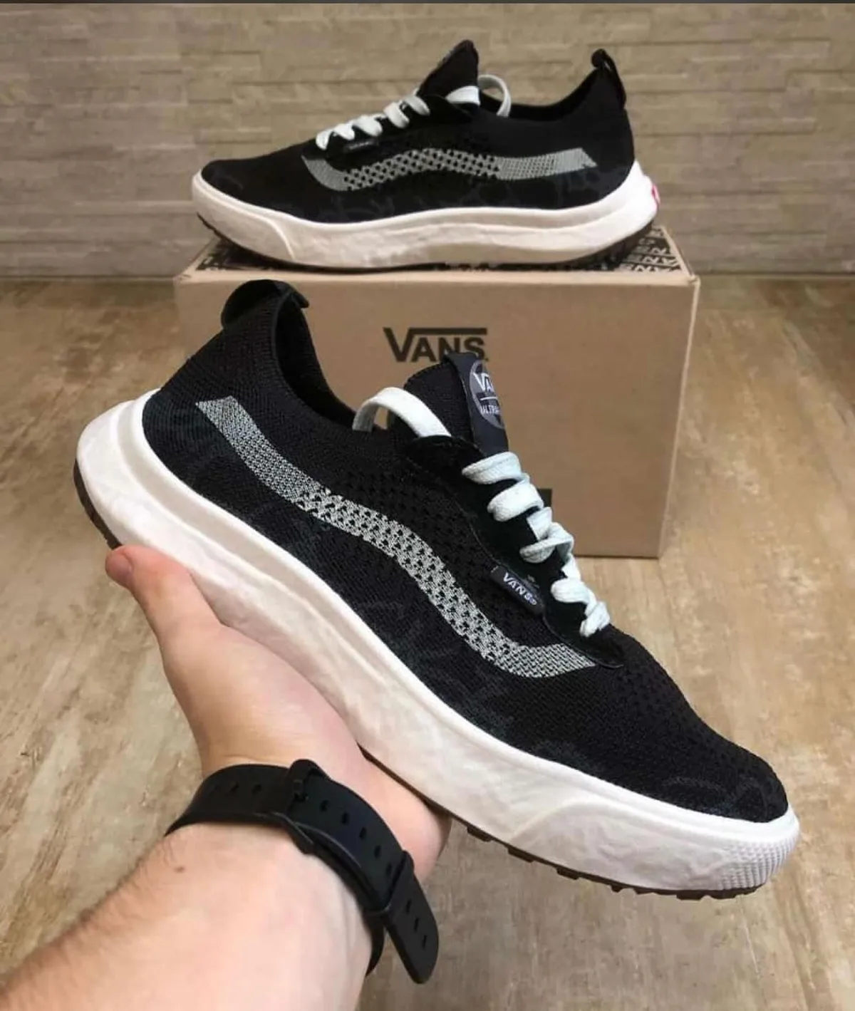 Tênis Vans de caminhada preto